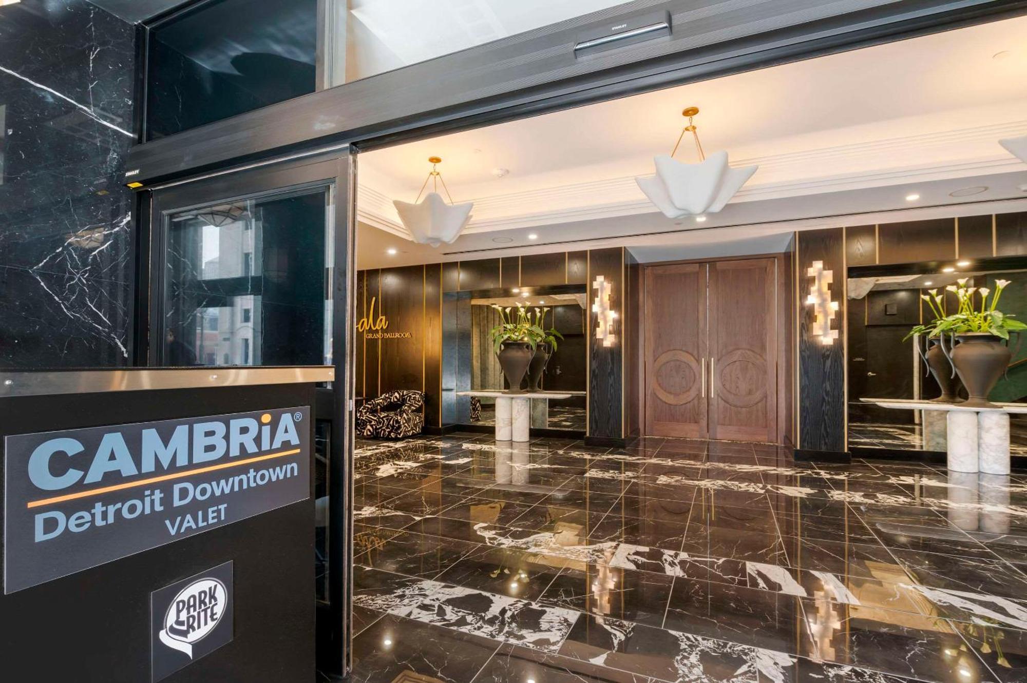 Cambria Hotel Detroit Downtown Buitenkant foto
