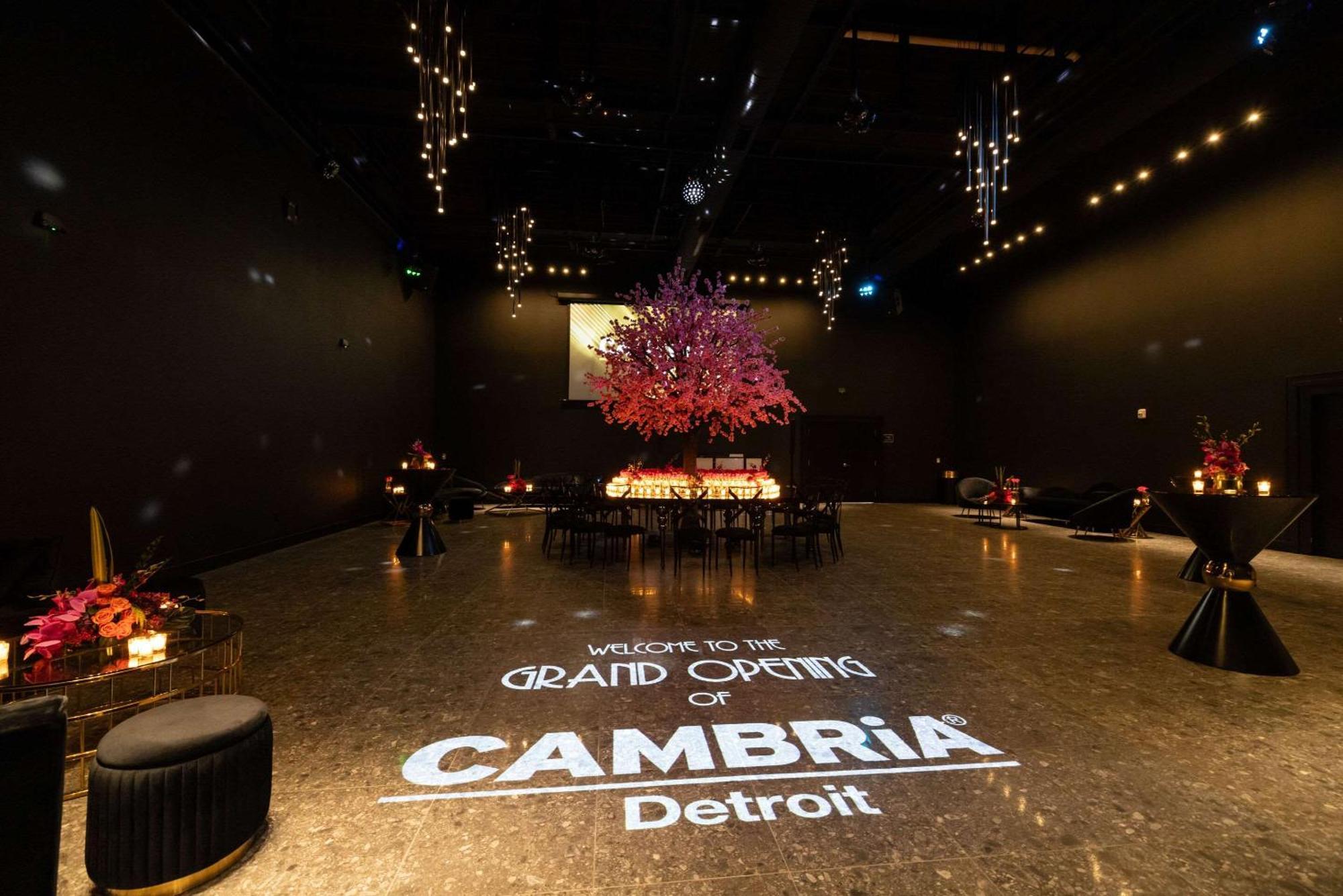 Cambria Hotel Detroit Downtown Buitenkant foto